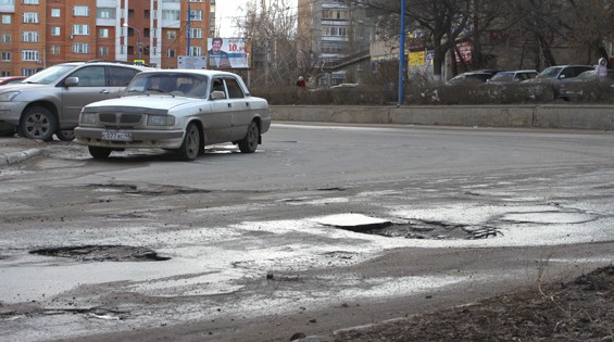 Больше всего калужан раздражает неудовлетворительное состояние дорог