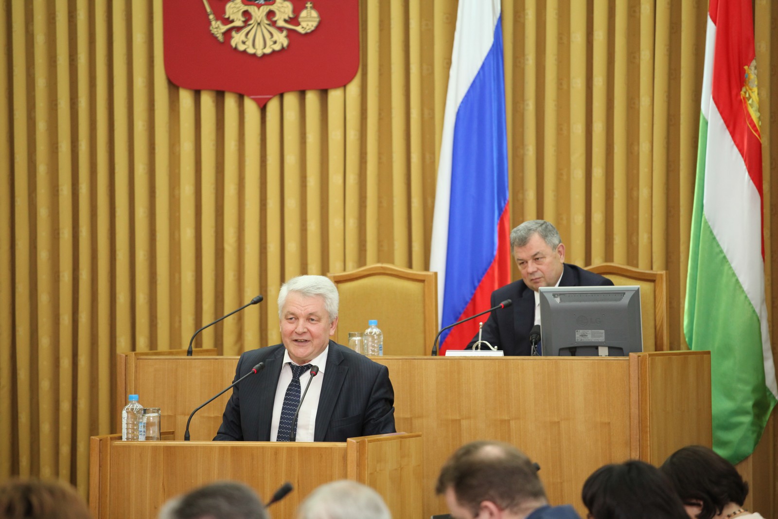 Врио губернатора сообщил, что с первого июля есть возможность организовать перелеты для школьников в Санкт-Петербург с большой скидкой