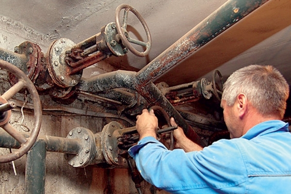 В сорока двух домах будут отремонтированы системы теплоснабжения, в тридцати шести – системы водоотведения