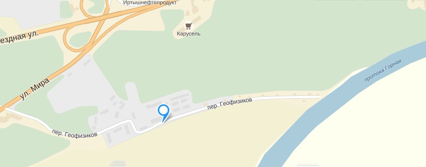 Дорога в переулке Геофизиков оказалась под водой; угрозы жилым строениям нет