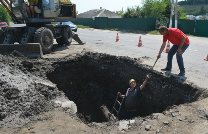 Погода в калаче воронежской. Криминал в Калаче Воронежской области. ЧП Калач. Котлован Калач Воронежская область. ЧП Калач Воронежской области.