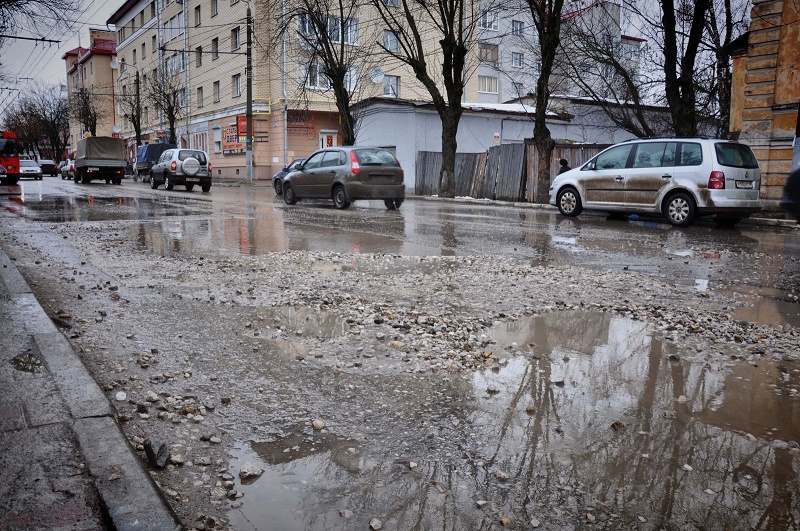 В Калуге назвали семь самых опасных дорог в городе
