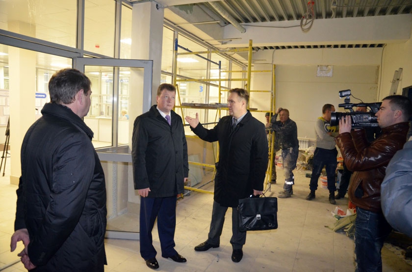 Калужский голова Константин Горобцов посетил здание нового автовокзала на ул. Гагарина